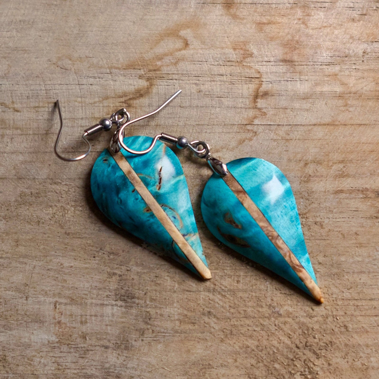 Earrings with Turquoise and beige stabilised birch Wood