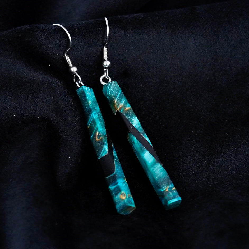 Boucles d'oreilles en Ebène et bois de bouleau stabilisé bleu