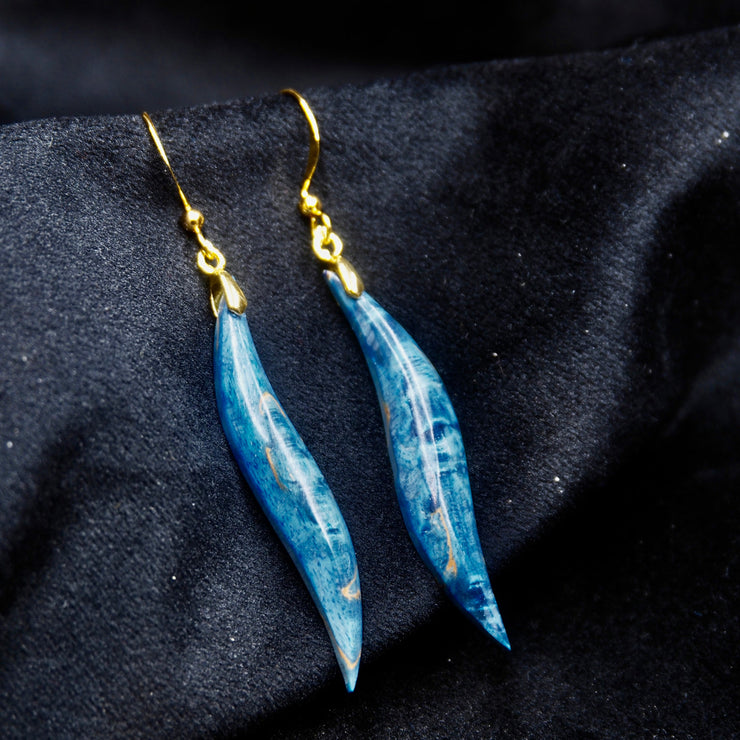 Pièce unique #022 - Boucles d'oreilles en bois stabilisé bleu