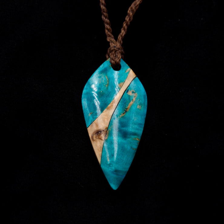 Pendentif Talisman 2 - Bois de Bouleau Stabilisé Turquoise et Beige