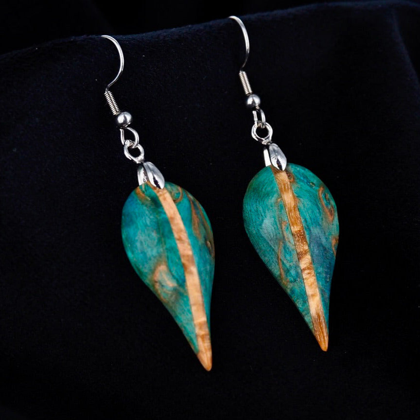 Boucles d'oreilles en bois de bouleau stabilisé turquoise et beige