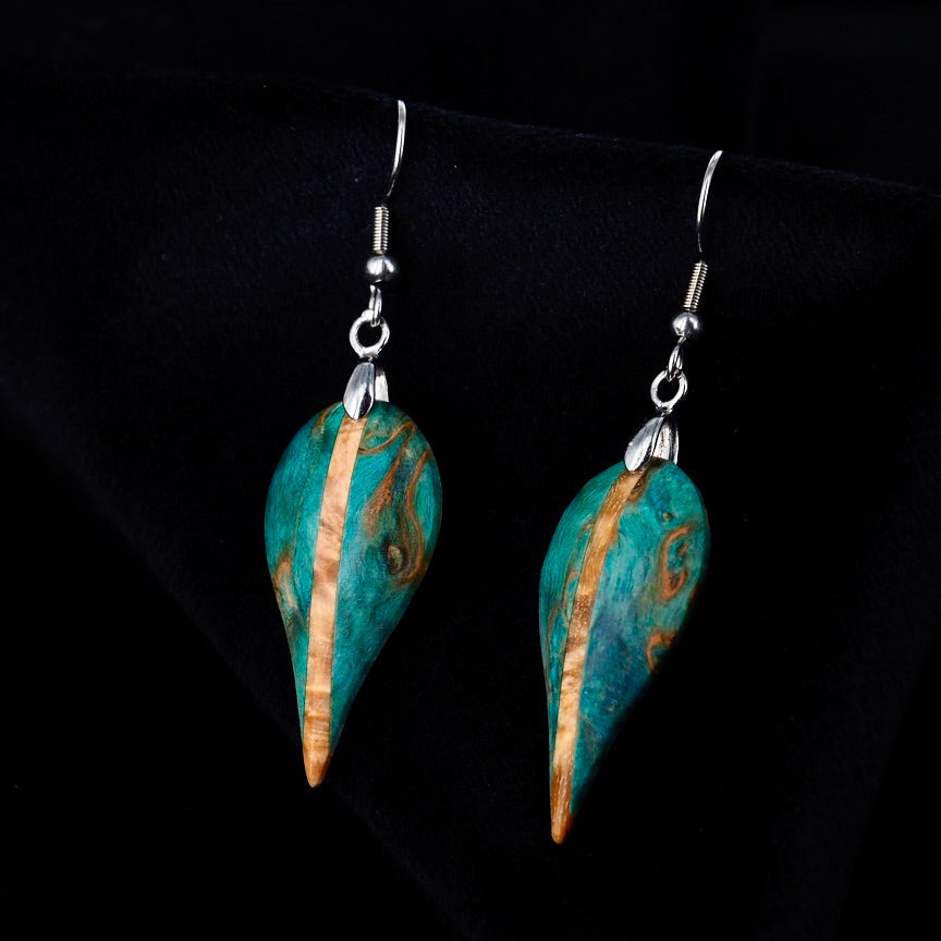 Boucles d'oreilles en bois de bouleau stabilisé turquoise et beige