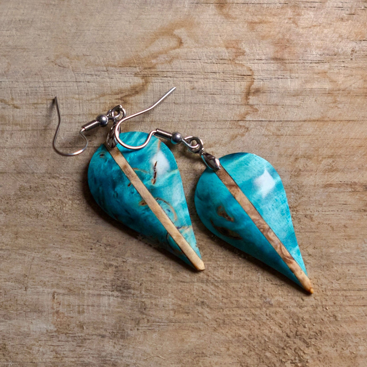 Earrings with Turquoise and beige stabilised birch Wood