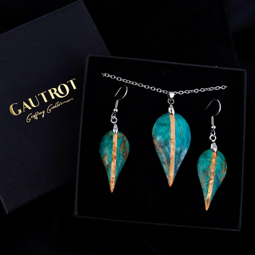 Boucles d'oreilles en bois de bouleau stabilisé turquoise et beige