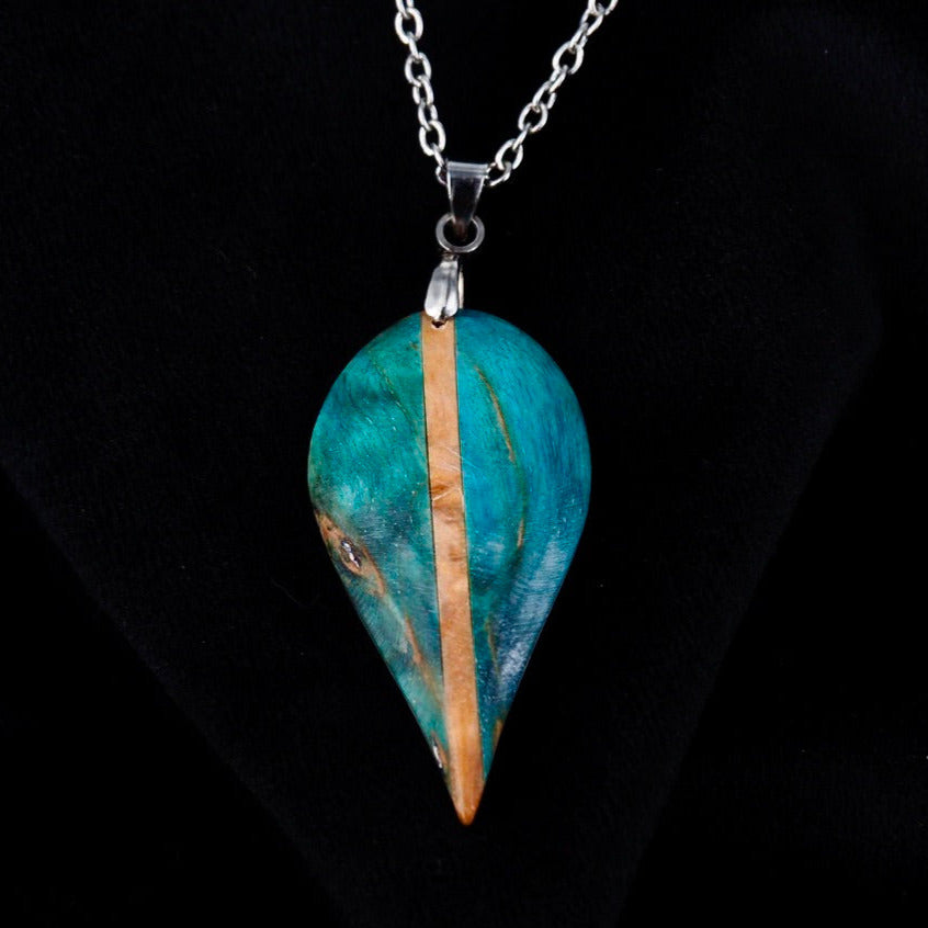 Pendentif en bois de bouleau stabilisé turquoise et beige