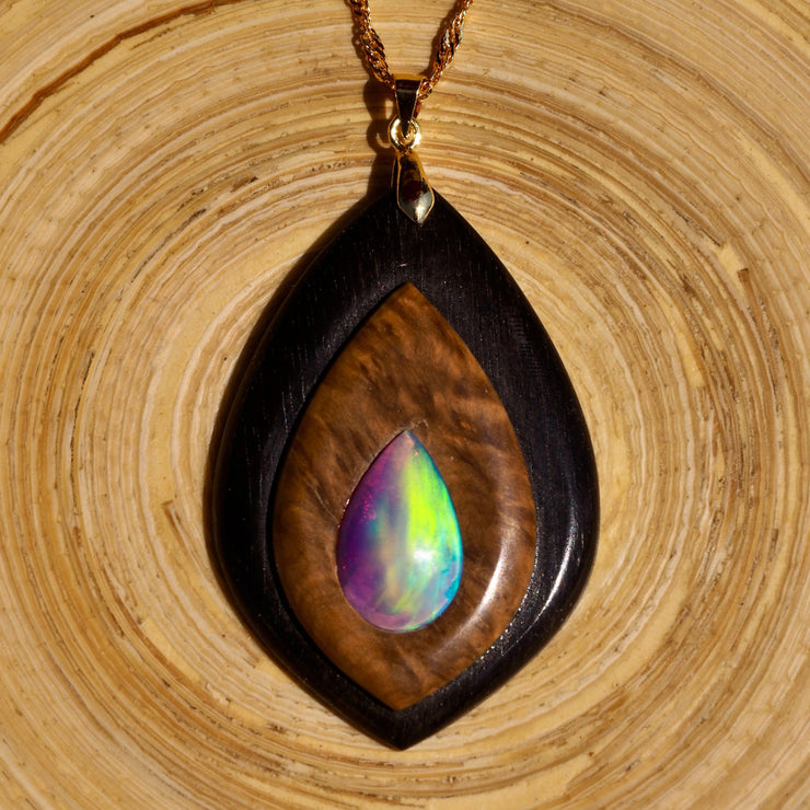 Pièce unique #46 - Pendentif en Ebene, Eucalyptus et Opale