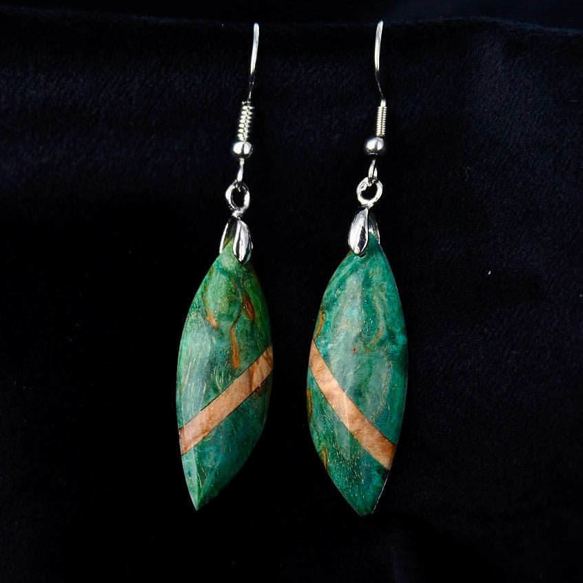 Boucles d'oreilles en bois de bouleau stabilisé vert et beige