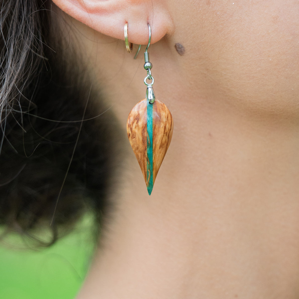 Boucles d'oreilles en bouleau stabilisé beige et turquoise