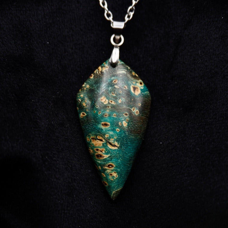 Pièce unique #58- Pendentif en Bois de Bouleau Stabilisé
