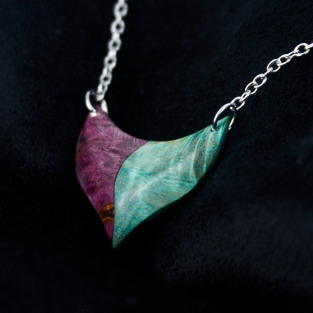 Pendentif en bois de bouleau stabilisé Violet et Turquoise