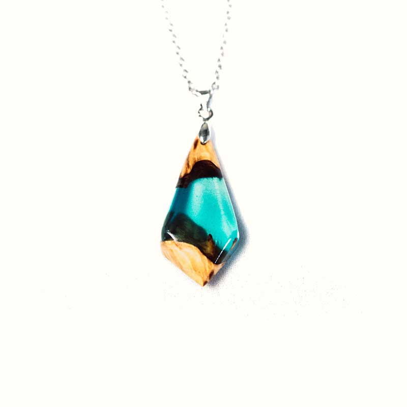 Pendentif en loupe d'eucalyptus