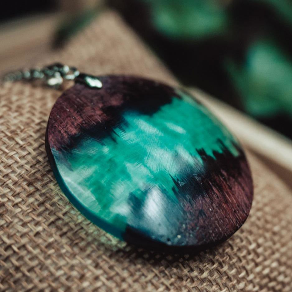 Pendentif en bois d’amarante