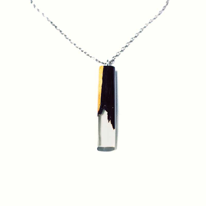Pendentif en bois d'ébène