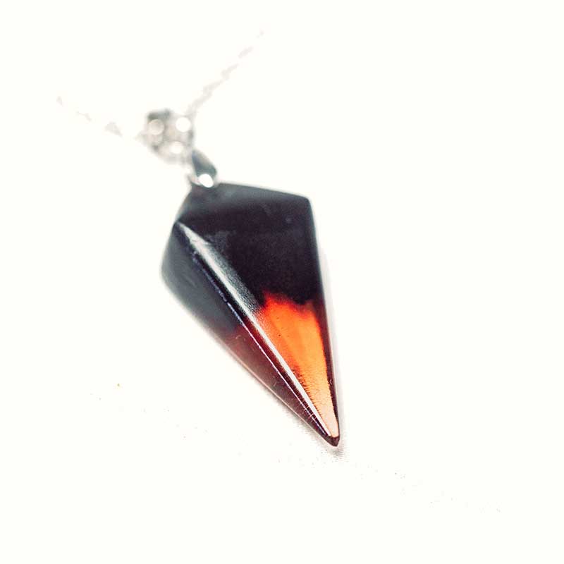 Pendentif en ébène