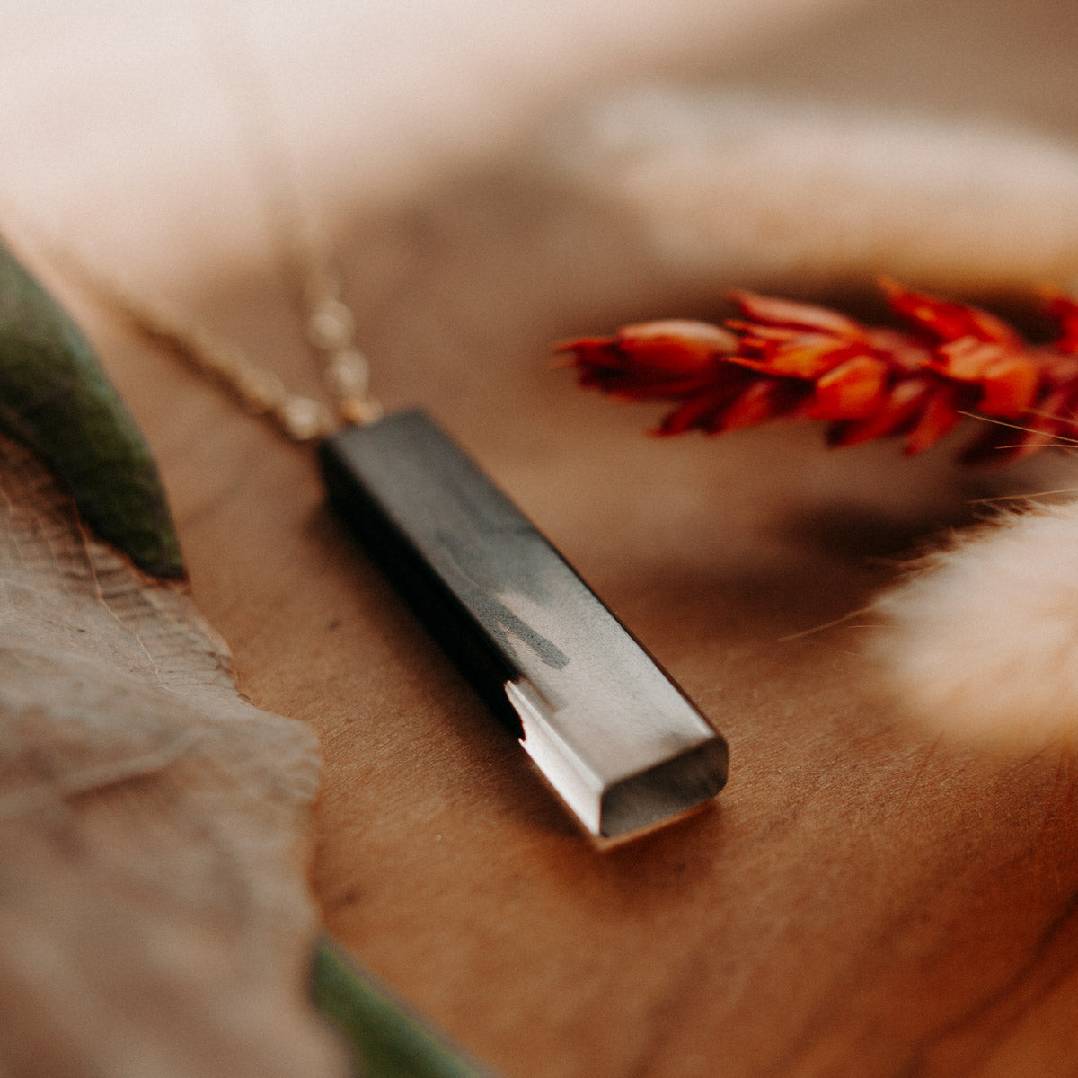 Pendentif en bois d'ébène