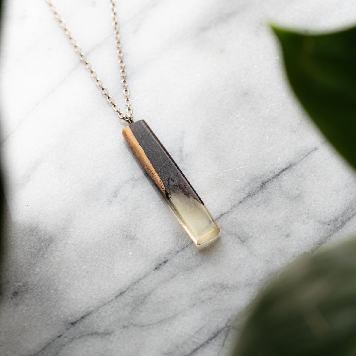 Pendentif en bois d'ébène